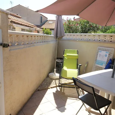 Villa 3 6 Couchages, Cuisine Climatisee, Petite Terrasse, Securisee Piscine Commune 400m De La Lrjp50 Portiragnes
