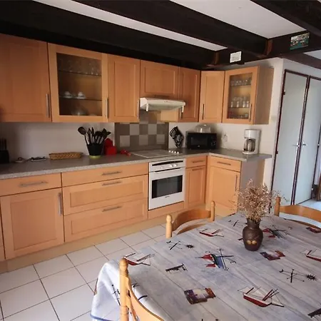 Villa 3 6 Couchages, Cuisine Climatisee, Petite Terrasse, Securisee Piscine Commune 400m De La Lrjp50